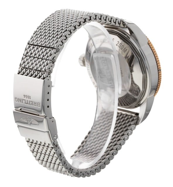 Breitling SuperOcean Heritage B20 Automatic 42 UB2010 Image 3